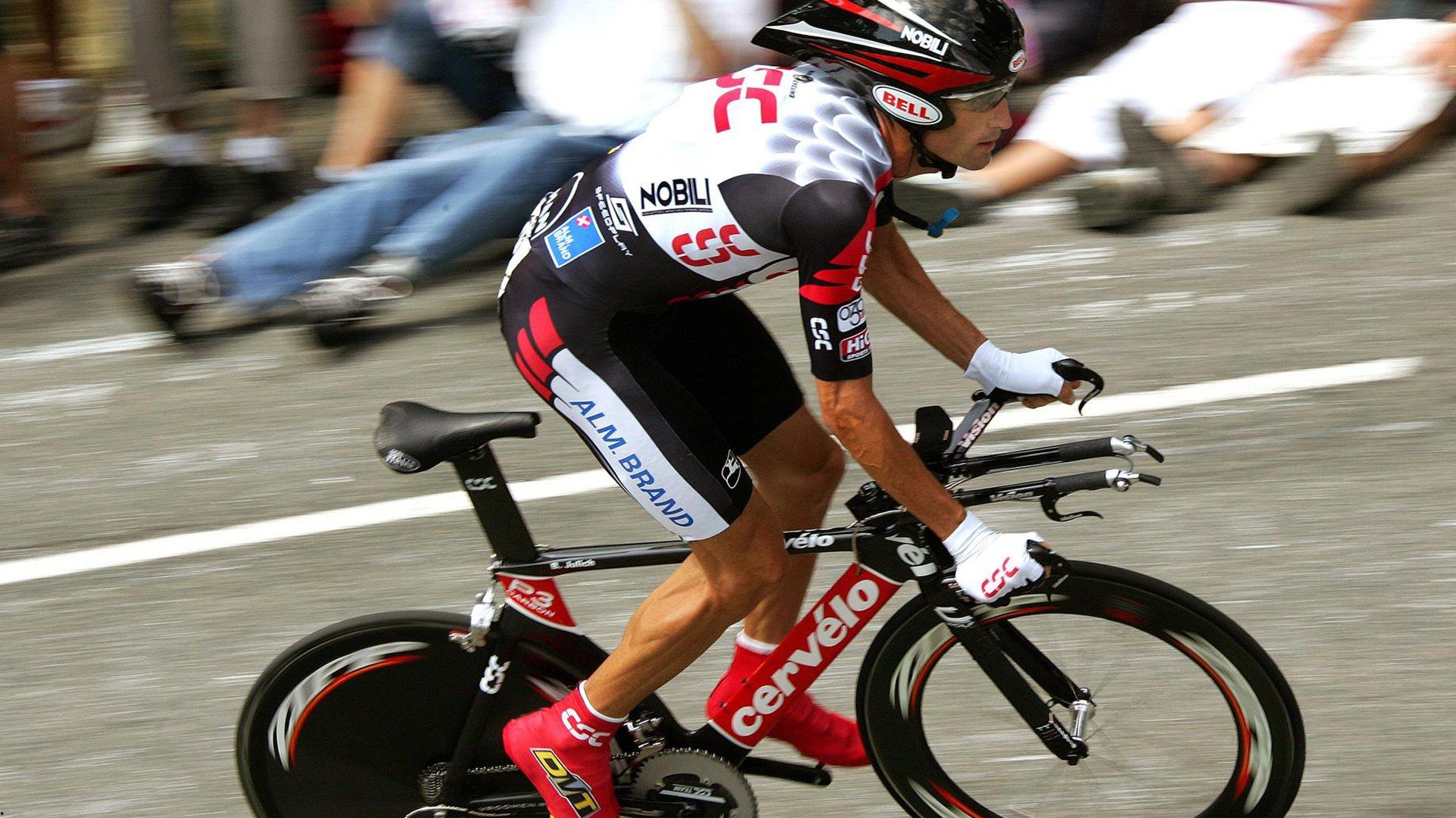 贝克汉姆分享菜园趣事，迷你胡萝卜引发全球种植热