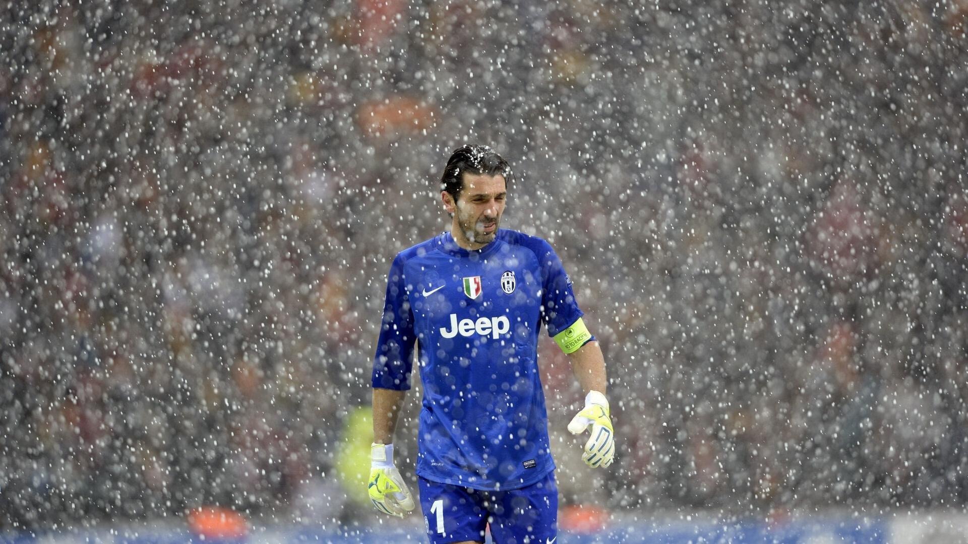 传奇不朽！39岁玛塔传射建功率队晋级，当选女足美洲杯半决赛最佳球员